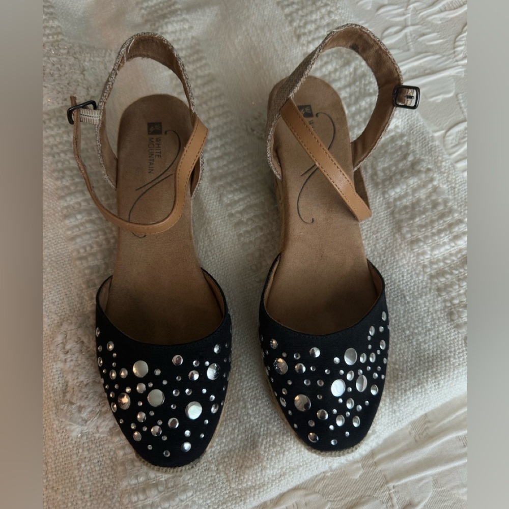 White Mountain low heel espadrilles.